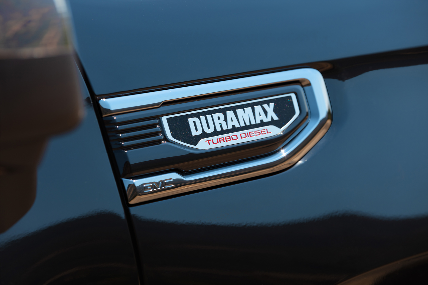 6.2L V8 or Duramax? A Direct Engine Comparison for Truck Buyers