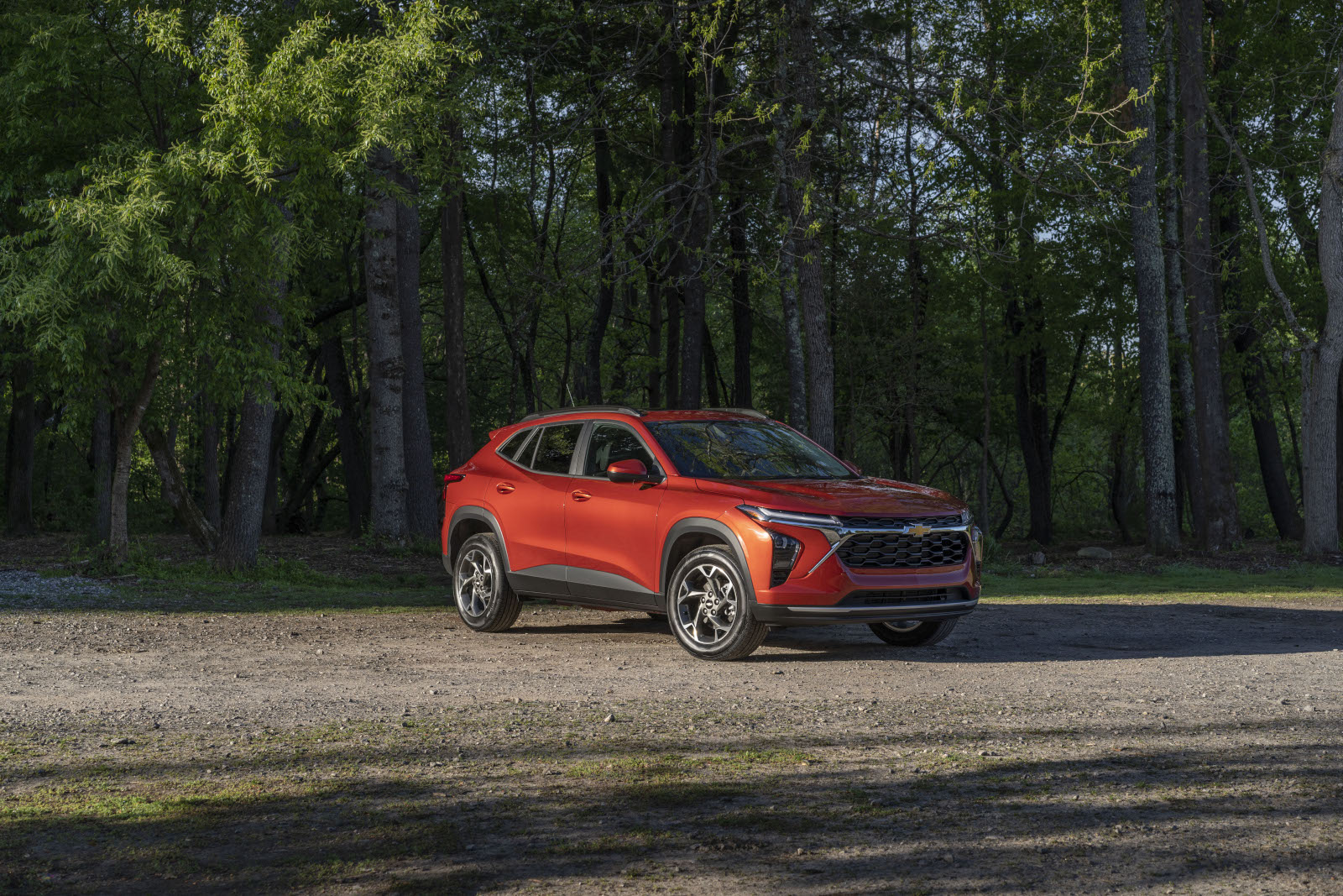 2026 Chevrolet Trax vs 2026 Hyundai Venue: Subcompact SUV Space and Safety in Saskatchewan