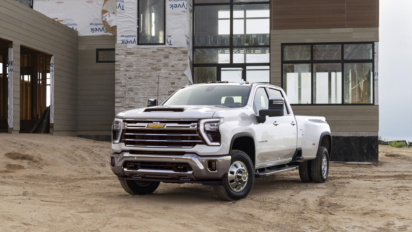 2026 Chevrolet Silverado 2500HD or 3500HD: Which Heavy-Duty Truck Is Right for Saskatchewan?